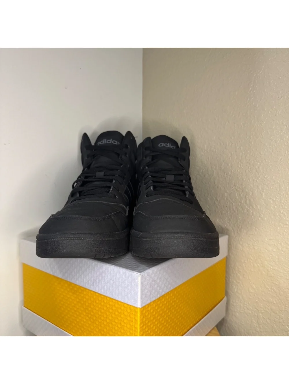 adidas Hoops High Top Sneakers Black Men’s 13 SHD 675005